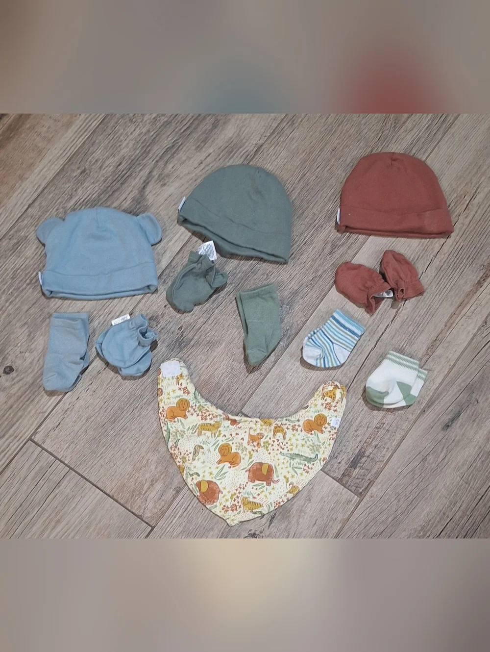 Mud Pie Mixed Brand Bundle Hats Mittens Socks Bib Neutral Boho Set #2134